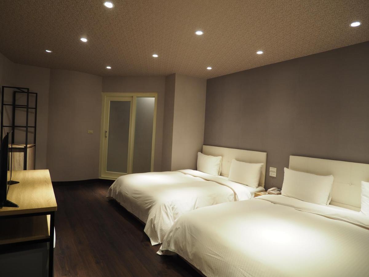 Day Chen Hotel Yilan Exterior photo